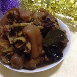 石斛炖猪脚的做法[图]