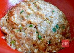 肉末炒毛豆的做法图解2