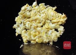 火腿鸡蛋炒面的做法图解2