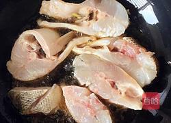 《红烧鲈鱼》的做法图解7