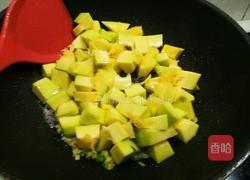 清炒嫩南瓜的做法图解5