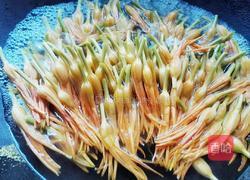 凉拌黄花菜的做法图解5