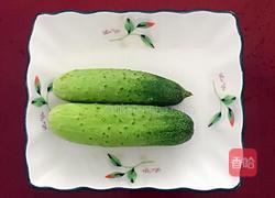 《鲜虾青瓜烙》的做法图解1