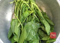 桃仁菠菜的做法图解1