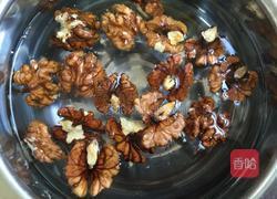 桃仁菠菜的做法图解2