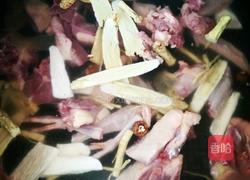 鸽子药膳汤的做法图解3
