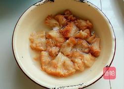 猴头菇炖鸡块的做法图解2