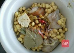 黄豆炖猪蹄的做法图解7