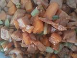 胡萝卜炒火腿的做法[图]