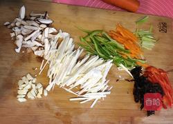 五彩茭白的做法图解1