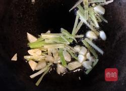 五彩茭白的做法图解2