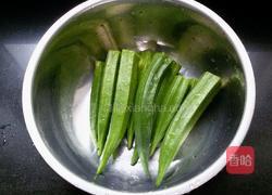秋葵炒肉片的做法图解3