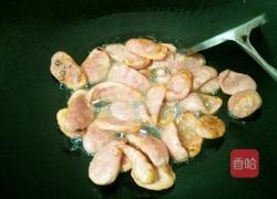 炸热狗的做法图解3