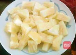 炒菠萝的做法图解1
