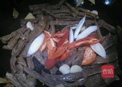 土猪肉炒笋干的做法图解11