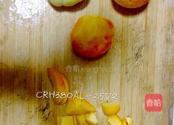 桃子绿茶的做法图解1