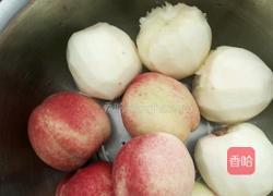 自制桃罐头的做法图解1