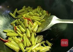 炒空心菜杆的做法图解8