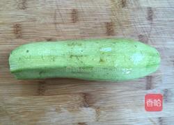 酸辣西葫芦的做法图解1