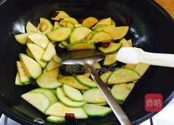 酸辣西葫芦的做法图解6