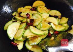 酸辣西葫芦的做法图解8