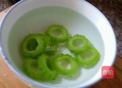 黄金酿苦瓜的做法图解3