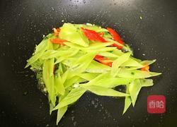 莴苣炒鸡蛋的做法图解7