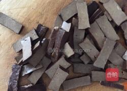 芹菜香干炒肉的做法图解8