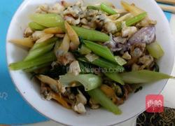 蛤蜊肉炒芹菜的做法图解5