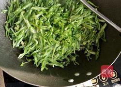 尖椒炒蚕豆的做法图解4