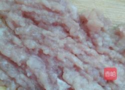 西兰花瘦肉粥的做法图解1