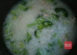 西兰花瘦肉粥的做法图解6