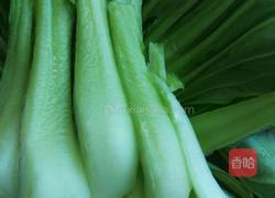 鸡蛋青菜炒面的做法图解2