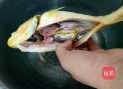清蒸黄花鱼的做法图解2