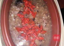 红枣桂圆薏仁粥的做法图解5