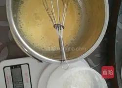 Latte Chiffon Cake (Baking Pan Method) Recipe Illustration 4