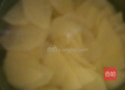 茄汁土豆片的做法图解1