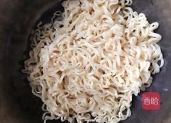 炒方便面的做法图解4