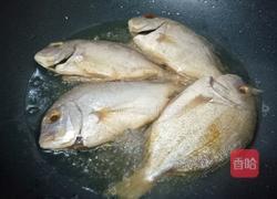 干煎金线鱼的做法图解3