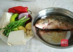 烤鲤鱼的做法图解1