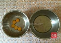 戚风蛋糕的做法图解2