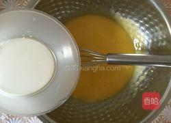 戚风蛋糕的做法图解5