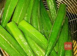 蒜香耗油秋葵的做法图解7