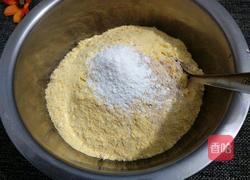 玉米面薄饼的做法图解1