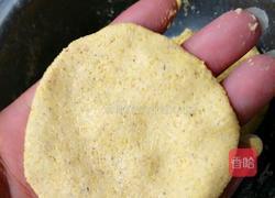 玉米面薄饼的做法图解5