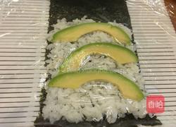 鳄梨烟熏鲑鱼卷的做法图解3