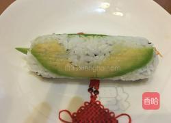 鳄梨烟熏鲑鱼卷的做法图解5