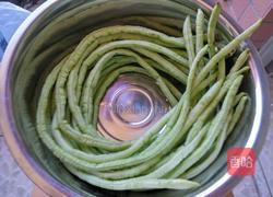 蚝油豇豆的做法图解1