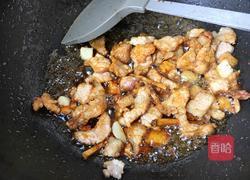 青瓜炒肉片的做法图解2