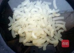 酸辣空心粉的做法图解2